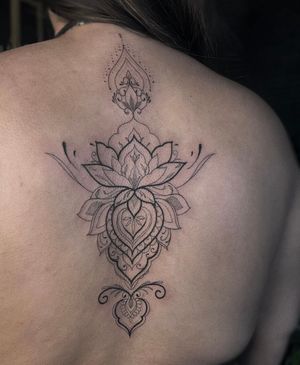 More ornamental upper back pieces please.. 🥺💞 Thank you to Mila for sitting so well for her first tattoo. 