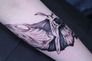 Explore the intricate beauty of this blackwork moth tattoo by the talented artist José. A stunning addition to your skin art collection.