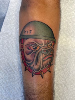 Bulldog #traditionaltattoo #traditional #colortattoo #bulldogtattoo 