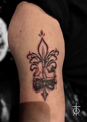 Custom Travel Tattoo for Prague done by our Fine Line Tattoo Artist Claudia Fedorovici #finelinetattooartist #claudiafedorovici #tattooartistamsterdam #tempesttattooamsterdam #customtattoo 