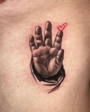 Cute micro realistic project on rib cage by our resident @cat_vas_tattoo SWIPE FOR THE PLACEMENT Get in touch to book with Vas! Books/info in our Bio: @southgatetattoo • • • #handtattoo #childhandtattoo #childhand #microrealismotattoo #realstictattoo #realism #ribtattoo #amazingink #northlondontattoo #london #enfield #southgatetattoo #londontattoo #southgateink #sgtattoo #northlondon #southgatepiercing #londonink #londontattoostudio #southgate #cutetattoo 