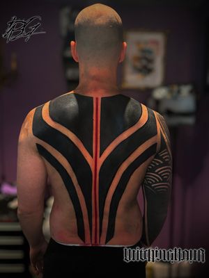 Blackwork Tattoo By Bobby Grey #blackworktattoo #bobbygrey #tattooartistsamsterdam #tempesttattooamsterdam 