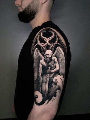 Super soft and Realistic Roman warrior tattoo in black and gray style on the shoulder