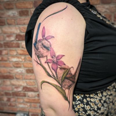 Gentle realism colour tattoo