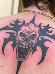 Neotribal Skull