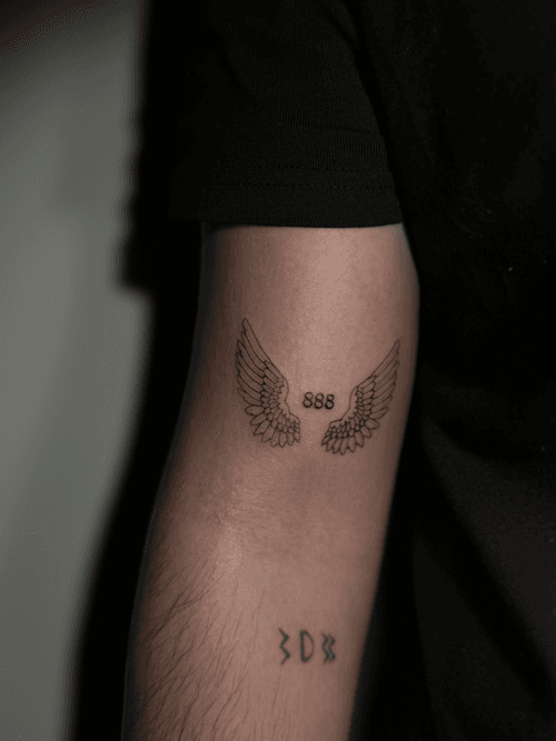 Wings with 888