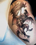 Slain dragon for Michelle. Sword warps a bit in the picture from the position she was in (that’s my bad). Would love to do more dragons small or larger scale. Thanks for looking 🖤