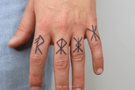 finger tattoos