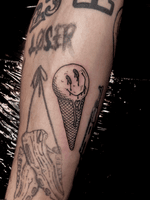 smiley ice cream cone
