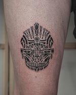 • ancient god - wannado • artist: @timbo.tattoo studio: @_ohana_atelier_ . Ich lasse mich regelmäßig von vergangenen Hochkulturen, wie Inka, Maya oder Azteken inspirieren. Regelmäßig kommen dabei diese Gesuchter heraus. . #tattoo #tattooinspiration #tattooideas #tattooartist #artistsoninstagram #inked #micromosaic #tattooosnabrück #osnabrück #ornamentaltattoo