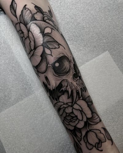 Skull and peonies for Jazmin