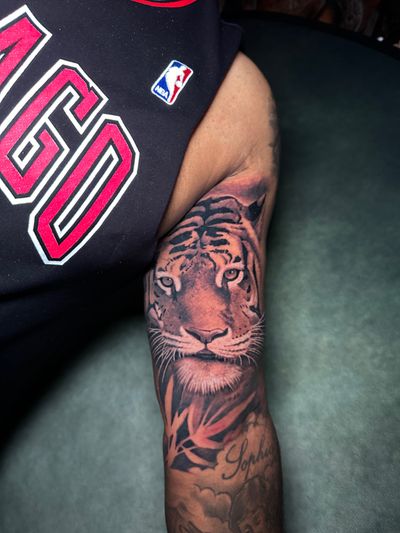 Black & gray realism Tiger tattoo