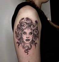 Gorgon : Μέδουσα for kathi. Done @pechschwarztattoo . Thanks for your trust! • @kwadron @bishoprotary @eclipse.tattooink @barber_dts @ecotatpro • #medusa #medusatattoo #medusatattoos #fantasytattoo #blackandgreytattoo #berlintattoo