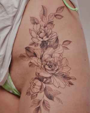 Floral tattoo style