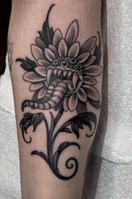 Carnivorous flower