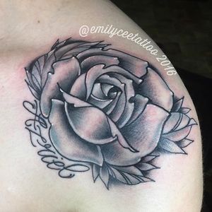 I absolutely loved doing this rose this morning, thank you for trusting me with it, Kendall!  Tattoo by emilyceetattoo #tattoo #tattoos #tattooart #tattoo_artwork #tattoosnob #ladytattooer #ladytattooers