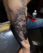 🕊🛐 J E S U S ✨ C H R I S T ✝️🕊 #Realismtattoo Books are open 📚 taking appointments call the shop 5162491300 #beautifuldestination #statueoflibertynationalmonument #somervillema #timessquare #circlelinesightseeingcruises #beautifulview #coolplace #wilmingtonnc #vessel #tattooistartmag #jonesboro #stunningview #tuscaloosa #longislandny #beautifulscene #ridgefieldct #knoxvilletn #tattoolove #berkscounty #tattoosociety #inktattoo #fascinating #bethpage #centralpark #brentwoodtn #viral #star