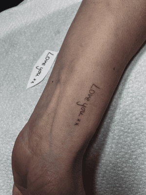 Handwriting of her husband - meaningful tattoo 