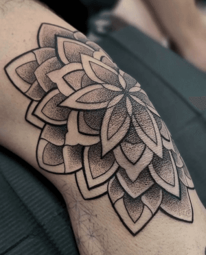 Black & Gray tattoo style