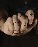 All handpoked • Custom ornamental designs for my dearest friend. First time doing fingers tat (plus colour ink)and it was fun! Done at @fridaystattoohk DM to book your custom design today! 🖤 #handpoke #handopoketattoo #handpokelondon #handpokeartist #handpokeflash #stickandpoke #stickandpoketattoo #flashtattoo #fingerstattoo #fingerstattoos #TattooInspiration #abstract #flowytattoo #customtattoo #londontattoo #londonhandpoke #hongkongtattoo #ornamentaltattoo #ornamentaltattoodesign #ornamentaltatto #hongkonghandpoke #紋身 #香港紋身 #手刺 #手工紋身 #手彫紋身