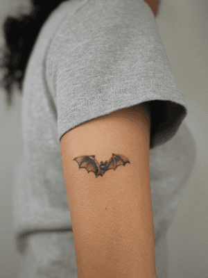 Black & Gray tattoo style