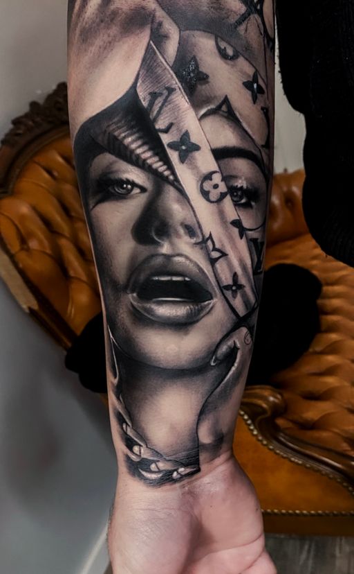 Flash tattoo