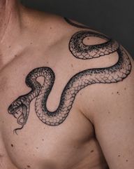 Aggressive Serpent Chest Piece