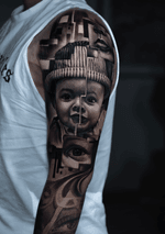 Realism / Surrealism , black & gray. Greek / Egyptian / Aztec / Roman Mythology. Arm, forearm / upper arm / bicep. Leg, quad /calf / chest / back / stomach. ————————————————————— Realismo/Surrealismo, negro y gris. Mitologia, Griega / Egipcia / Azteca / Romana. Brazo, antebrazo/brazo superior/bíceps. Pierna, cuádriceps/pantorrilla/pecho/espalda/abdomen. Times-Square, NYC: #Times Square #NewYork #Manhattan #Latino Artist #Professional Artist #Tattoos #BlackandGray #LargeTattoos #MediumTattoo 