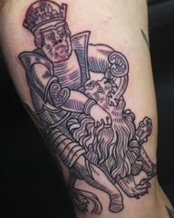 Another fun one for Daniel. We did the etching or Richard the Lionheart to add to his collection. If you’re interested is similar style tattoos just dm or text to discuss your project.