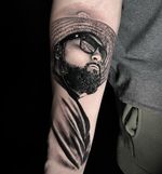 Tribute for my client me late brother. - - - #tribute #portrait #portraittattoo #tattoo #tattoos #ink #inked #fusionink #fkirons #spektraflux #kwadron #fkironsflux #darklab #stencilanchored #soflo #fortlauderdale #miami #hollywood #wiltonmanors #florida #tattoomagazink #ultimatetattoosupply #dynamicink #ecotat #eztattooing #portraitartist #realismportrait #realismtattoo #tributetattoo #brothers
