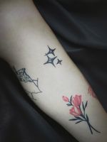 Askip c’est les étoiles de Mario Galaxy ⭐️ #blackworktattoo #lineworktattoo #tattoo #tattooartistfrance #marseilletattoo