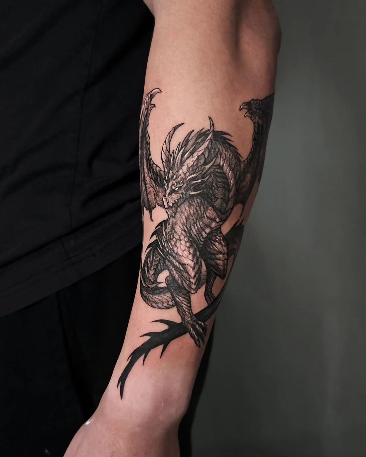 bold leg tattoo