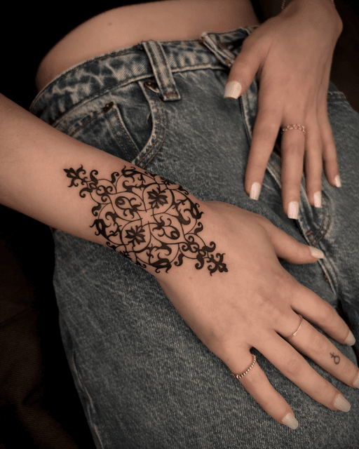 Flash tattoo