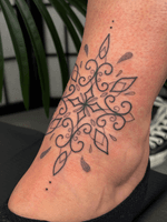 Ornamental linework #ornamental #blackwork #dotwork 