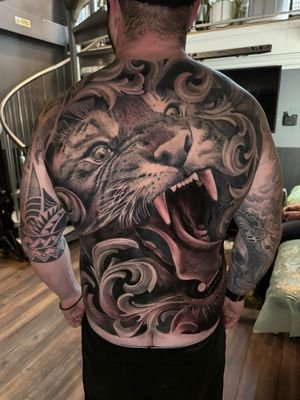 full back tiger portrait and baroque patterns black and grey tattoo