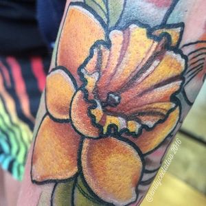 Detail shot of this daffodil! Tattoo by emilyceetattoo #tattoo #tattoos #tattooart #tattoo_artwork #tattoosnob #ladytattooer #ladytattooers