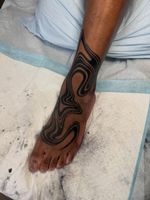 Lil one on the foot for Giselle Thanks for the trust and patience 🦖 @amitytattoo_co #marbletattoo #blackworksandiego #blackworklondon #sandiegotattoo #melttattoo