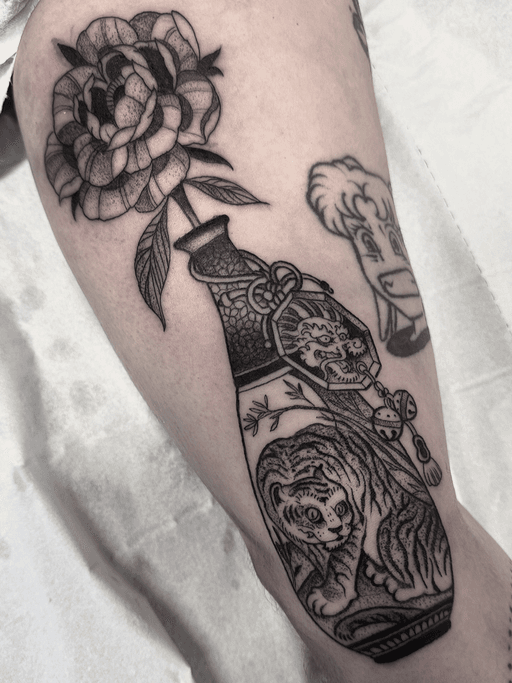 Flash tattoo