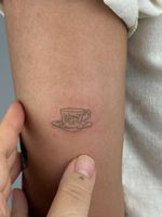Tiny custom teacup for Kyungna ✨✨ Always up to create something special for you :) #handpoke #handpoketattoos #londontattoo #londontattooartists
