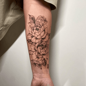 Floral tattoo style