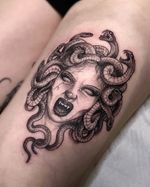 Medusa for Maria . Thanks so much for coming by ! Done @pechschwarztattoo • @bishoprotary @dragonhawkofficial @kwadron @eclipse.tattooink @cheyenne_tattooequipment • #medusatattoo #microrealism #blackandgreytattoos #fantasytattoo #berlintattoo #torontotattoo