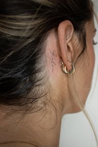Minimalist Cursive Name