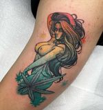 Added this girl to an already existing weed leaf thanks for looking 🖤