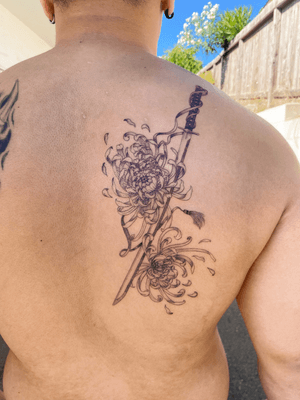 Floral tattoo style