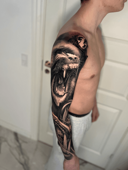 Gorilla Sleeve