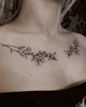 Floral tattoo style