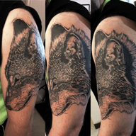 Lil’ flashback to this wolf piece I did a few years ago. Super fun!! #wolf #wolftattoo #neversaydietattoo #hbgmade #hburgmade #tattoo #blackandgreytattoo