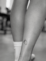 Minimalist Lemon Outline