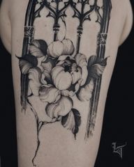 ✖ Closeup on a full day session. Would you get something like this? Please, hit me up if you like this style - I'm dying to do more! Made on @maria_munk_simonsen. ? Can't thank you enough! ???????: ????????@?????.??? ???? ????: ✖ @ironinktattoo.vejle in #Denmark ✖ @bishoprotary ✖ @criticaltattoosupply ✖ @sorrymomtattoo ✖ @kwadron #tattoo #tattoos #ink #tattoogirl #tatovering #tattooart #tattooideas #femaletattooartist #tattooartist #denmarktattoo #scandinaviatattoo #bodyart #kropskunst #blackworktattoo #darkartists #blackwork #blackworker #inkedmag #blackworker_tattoo #blacktattoo #blacktattooart #artesobscurae #blackflowertattoo #flowertattoo #beautifultattoo #linework #blackaestethics #3rl #darkart