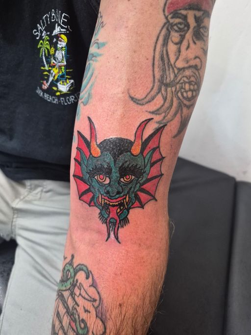 Flash tattoo